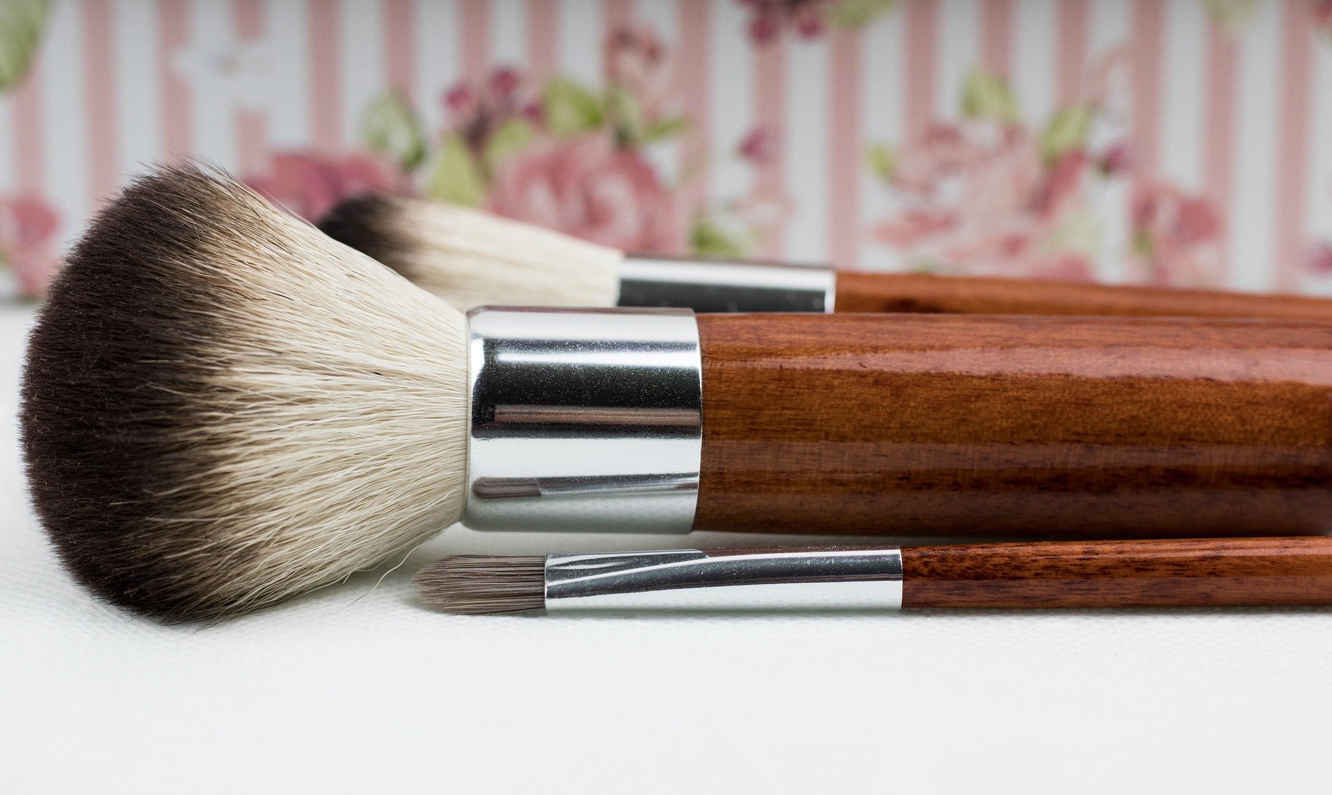 1ère Routine simple, écologique avec le savon de Marseille: Nettoyer ses pinceaux et ses éponges de maquillage